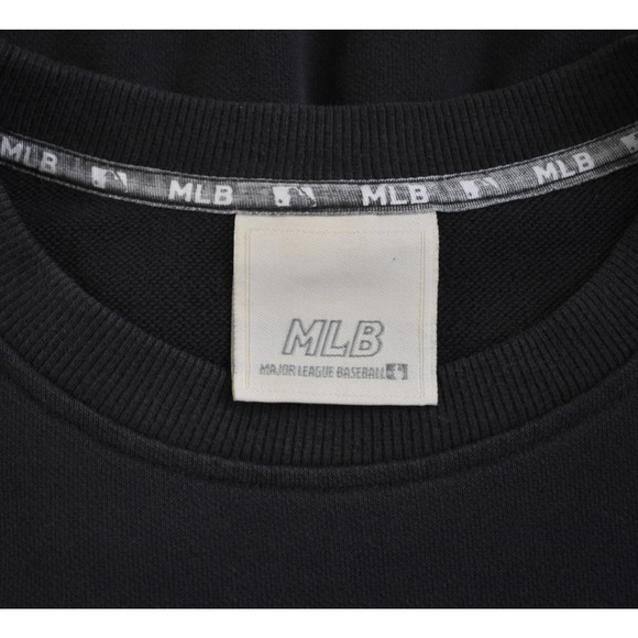 NY Yankees Crewneck Sweatshirt Unisex Size Small Black White Logo Official MLB - Picture 3 of 6